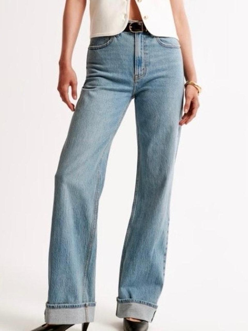 Abercrombie 90’s High Rise Relaxed Jean